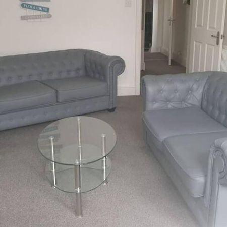 Orme View Dog Friendly Apartment Ландъндо Екстериор снимка